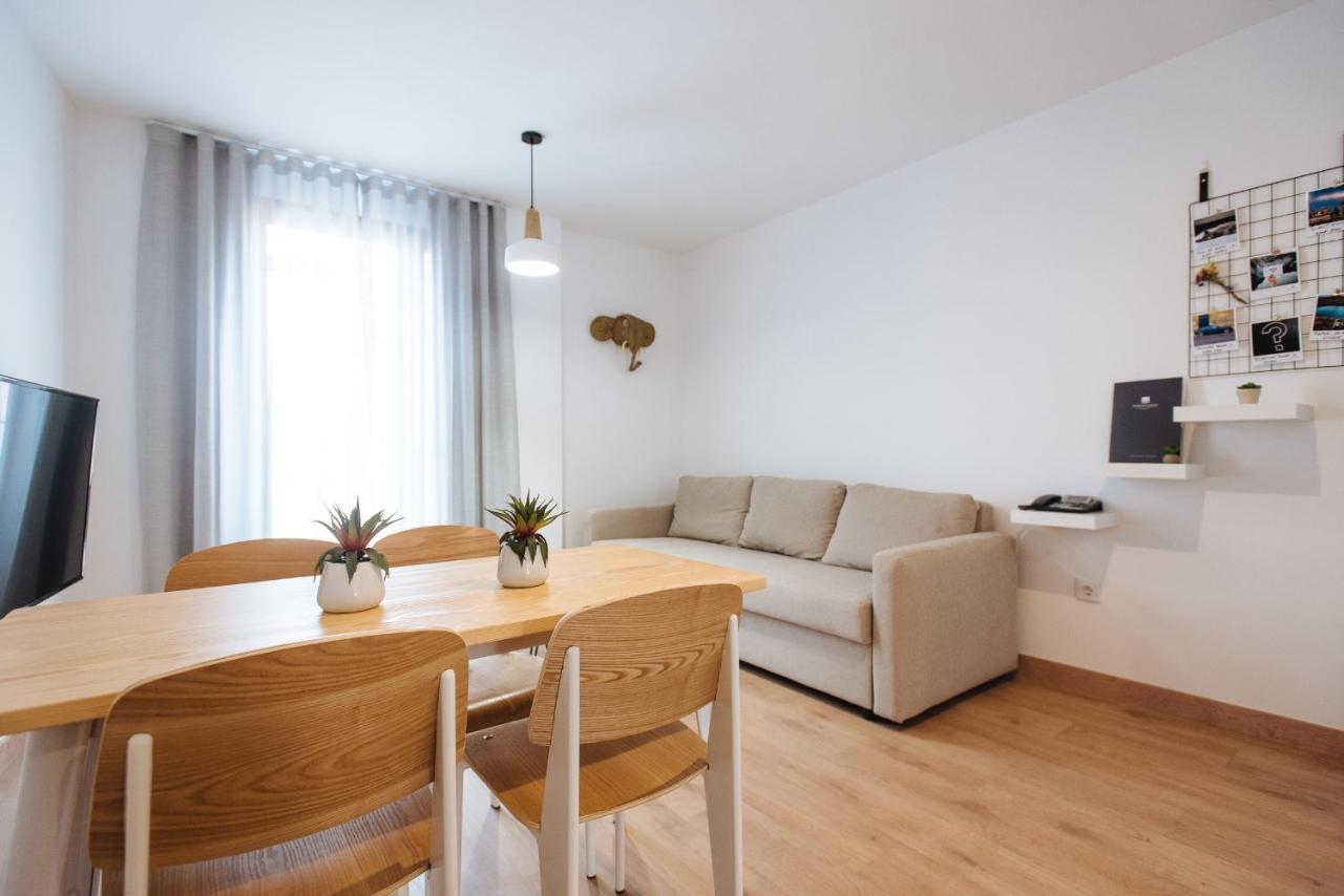 Apartamentos Casa Del Relator Севилья Экстерьер фото