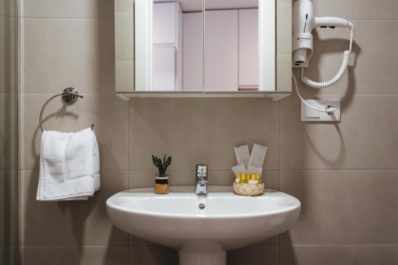 Apartamentos Casa Del Relator Севилья Экстерьер фото